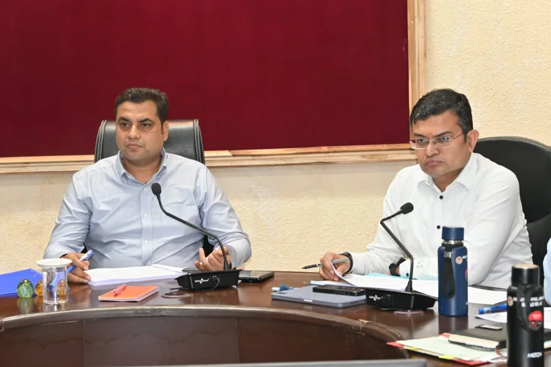 कलेक्टर श्री सिंह की अध्यक्षता में जिला स्वास्थ्य समिति की बैठक संपन्न