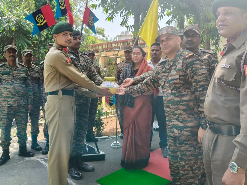 "संकल्प वृक्ष के लिए भिण्ड से मिट्टी संग्रहण